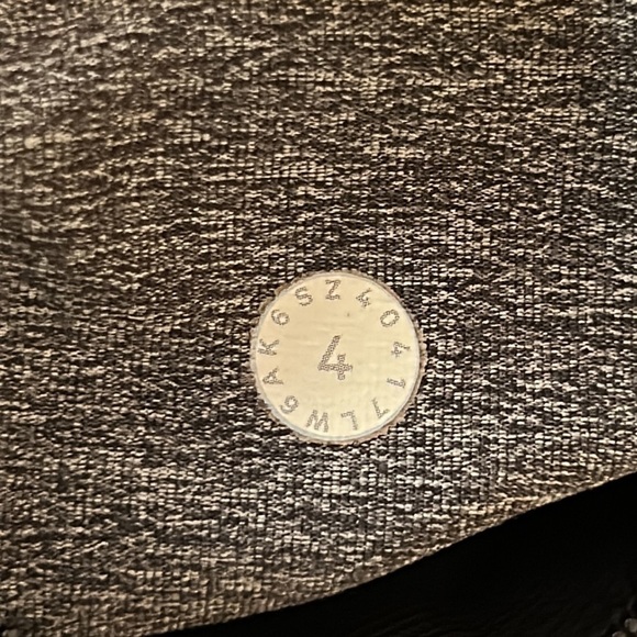 Lululemon Speed Up Crop Heathered Black 21" Inseam Running Leggings Size 4 - Picture 8 of 15